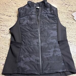 Avia Women's Dark Camouflage Vest